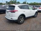 Toyota RAV4 Le Image 4