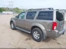 Nissan Pathfinder Se Image 9