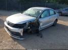 Volkswagen Jetta 2.0l S Image 2