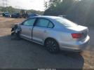 Volkswagen Jetta 2.0l S Image 5