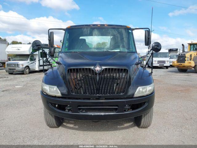 International 4000 4300 Image 16