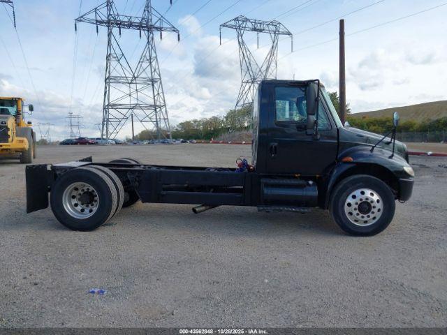 International 4000 4300 Image 10