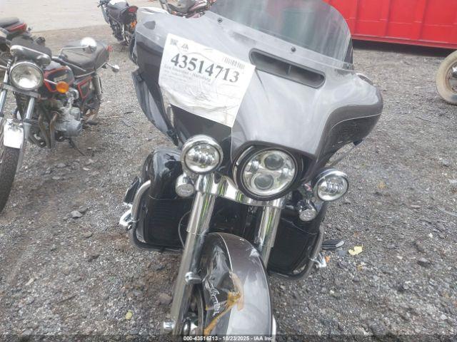  Salvage Harley-Davidson Flhtk