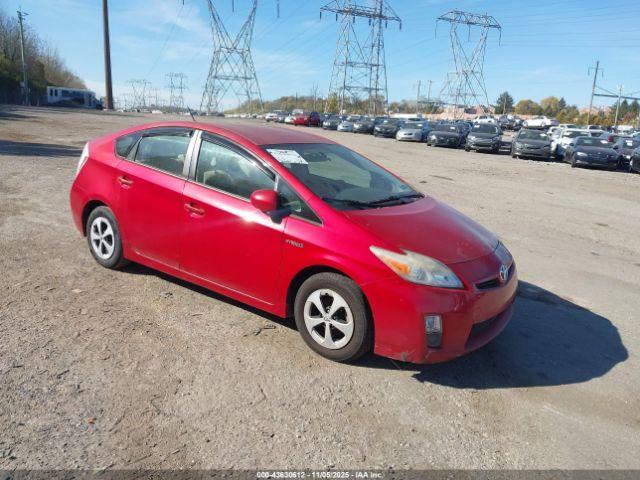  Salvage Toyota Prius