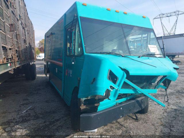  Salvage Workhorse Custom Cha Forward Control Chassis