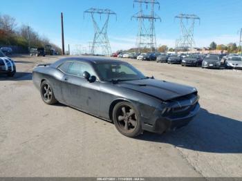  Salvage Dodge Challenger