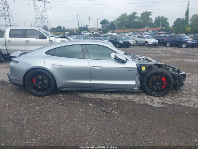 Porsche Taycan Gts Image 4