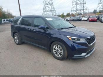  Salvage Kia Carnival