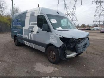  Salvage Mercedes-Benz Sprinter 2500