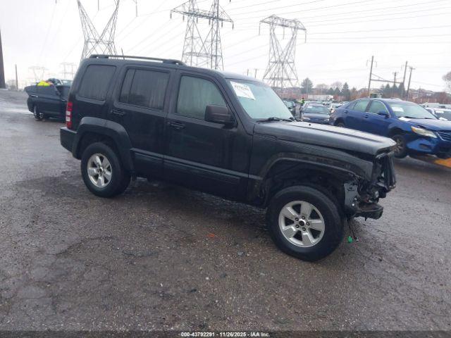  Salvage Jeep Liberty