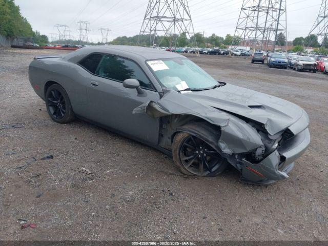  Salvage Dodge Challenger