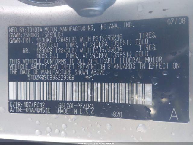 Toyota Sienna Le Image 8