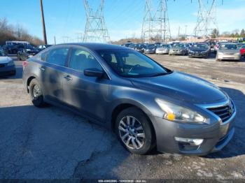  Salvage Nissan Altima