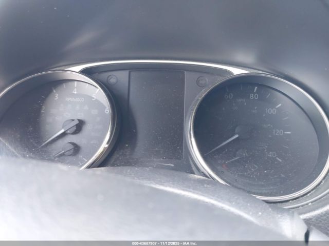 Nissan Rogue Sv Image 4