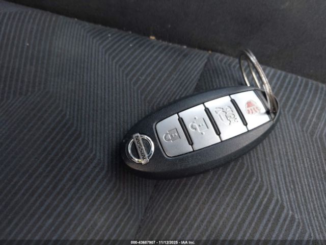 Nissan Rogue Sv Image 2