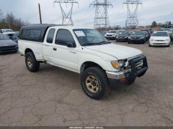  Salvage Toyota Tacoma