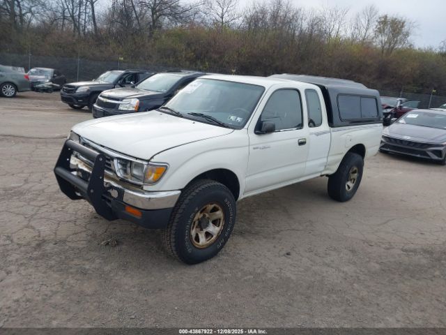 Toyota Tacoma Xtracab Image 2