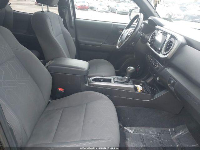 Toyota Tacoma Trd Sport Image 17