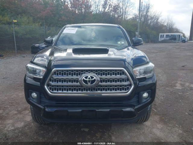 Toyota Tacoma Trd Sport Image 4