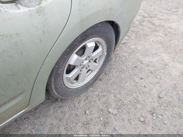 Toyota Prius Image 10