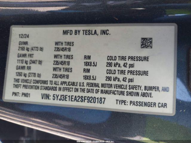 Tesla Model 3 Image 5