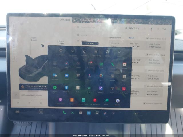 Tesla Model 3 Image 20