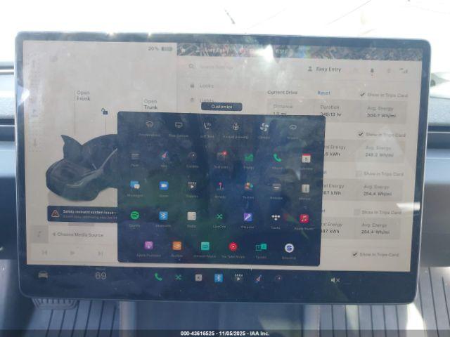 Tesla Model 3 Image 20