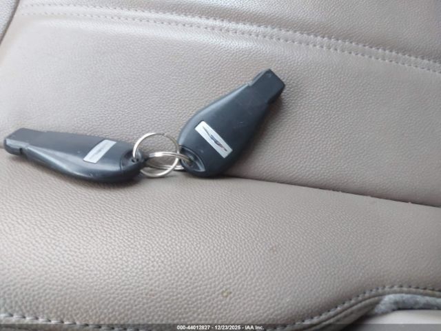 Chrysler Town & Country Touring Image 10