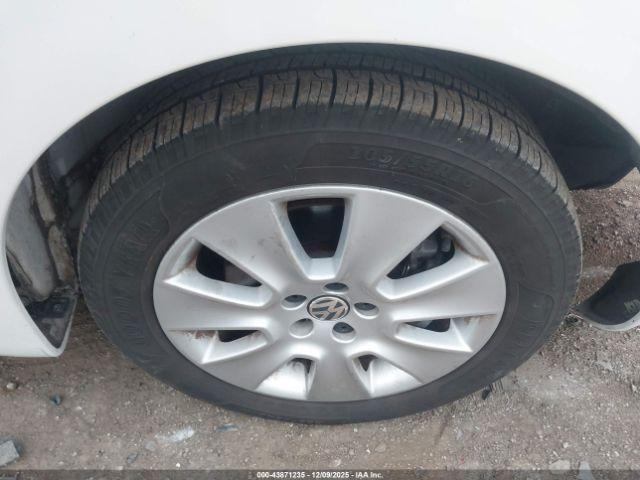 Volkswagen Beetle 2.5l Image 9