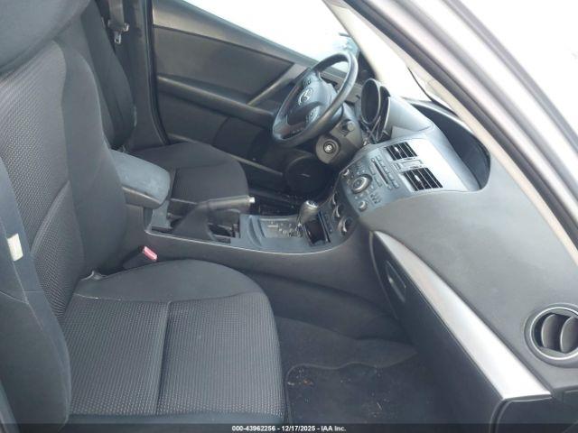 Mazda Mazda3 I Touring Image 4