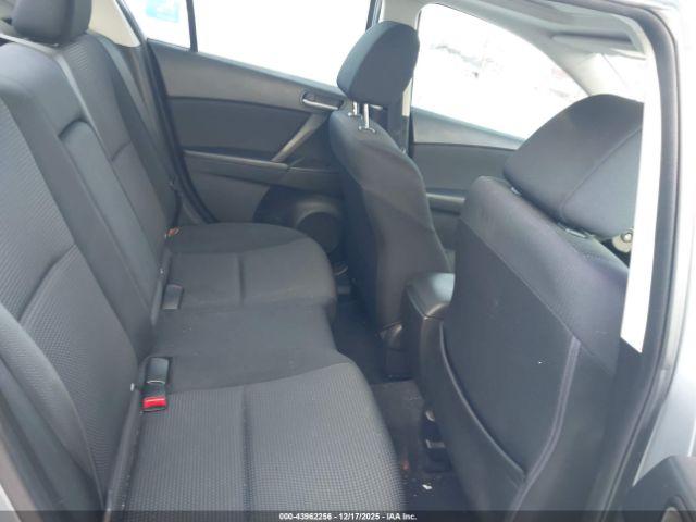 Mazda Mazda3 I Touring Image 9