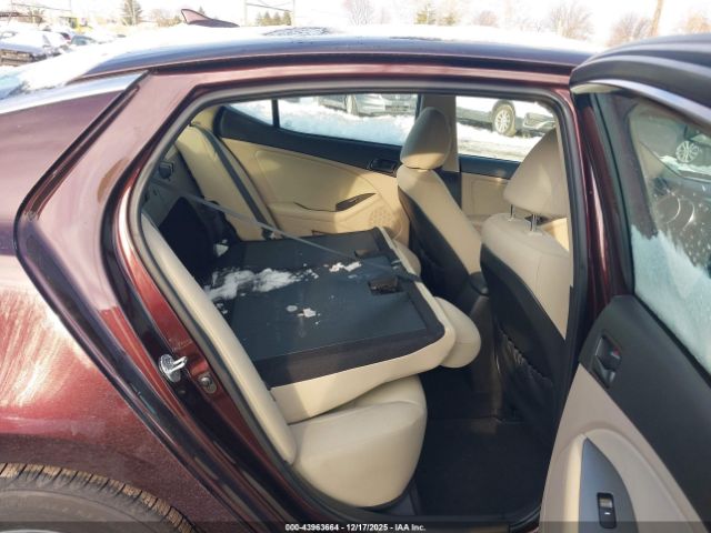 Kia Optima Lx Image 13