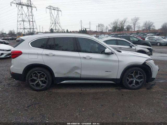BMW X Series Xdrive28i Image 12