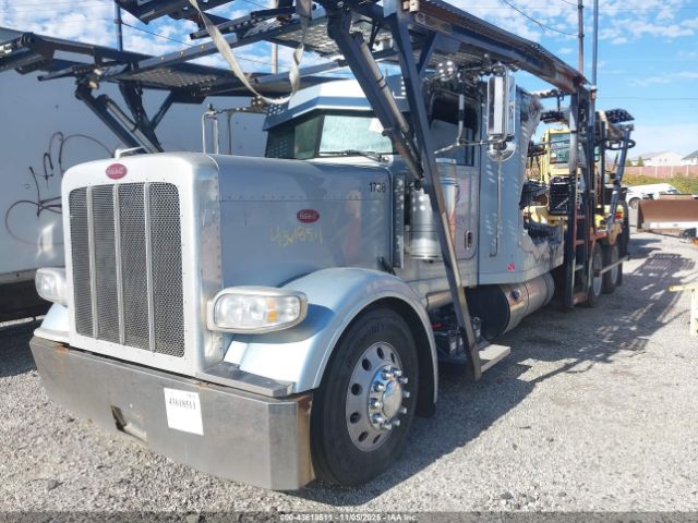 Peterbilt 389 Image 8