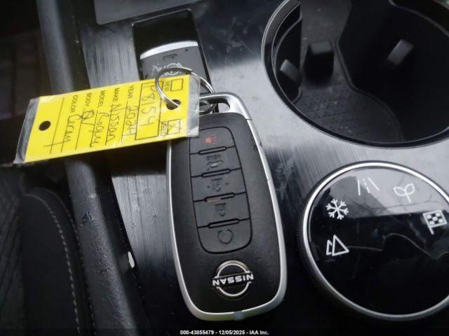 Nissan Rogue Sv Intelligent Awd Image 11