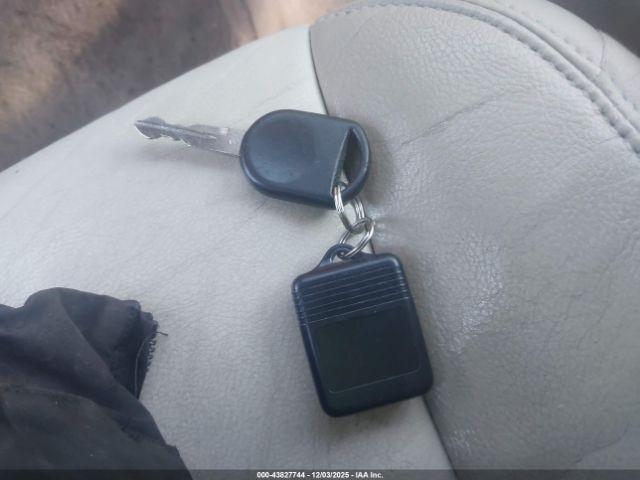 Ford Explorer Eddie Bauer Image 11