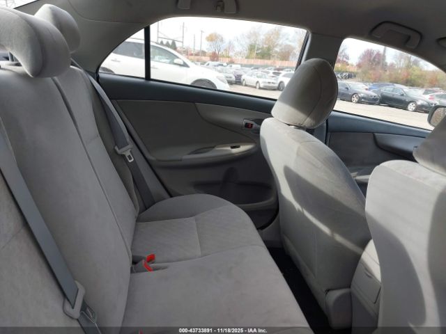 Toyota Corolla Le Image 3