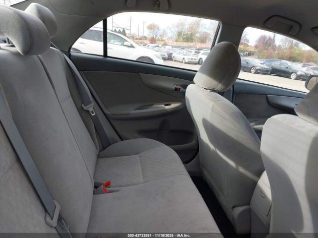 Toyota Corolla Le Image 3