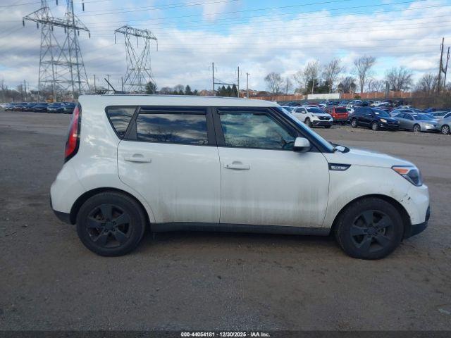 Kia Soul Image 14