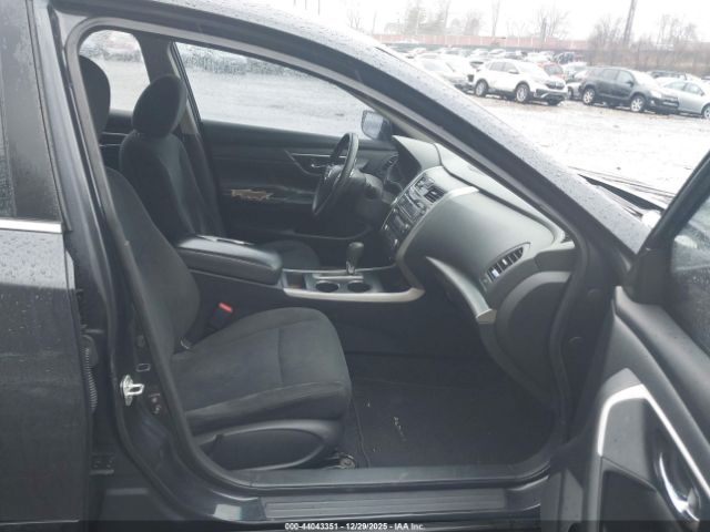 Nissan Altima 2.5 S Image 12