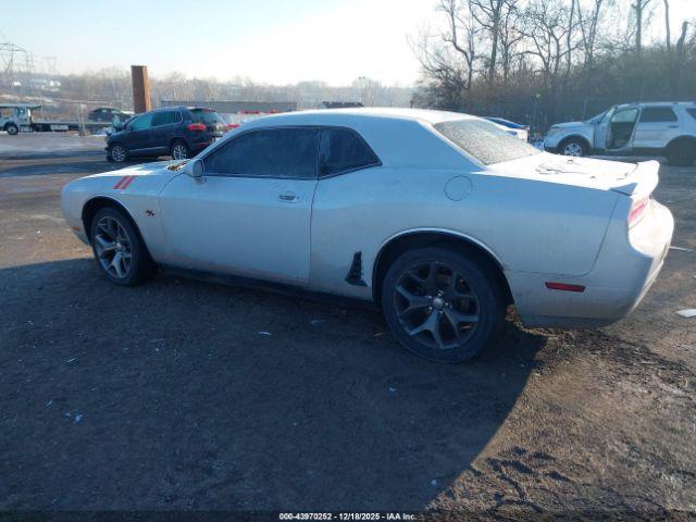 Dodge Challenger Se Image 2