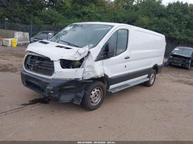 Ford Transit Image 14