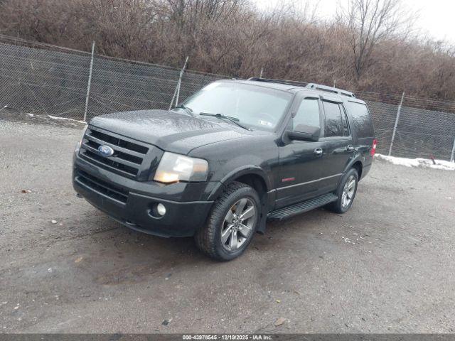 Ford Expedition Xlt Image 16