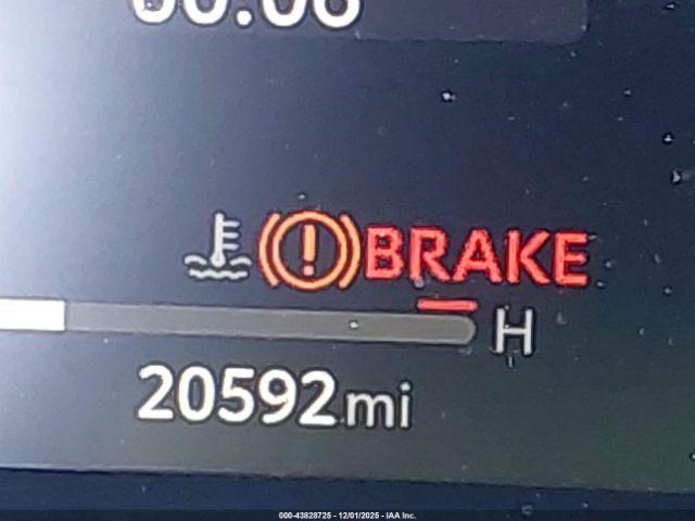 Toyota RAV4 Limited Image 13