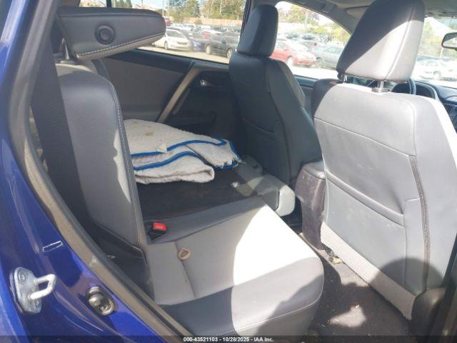 Toyota RAV4 Limited Image 6