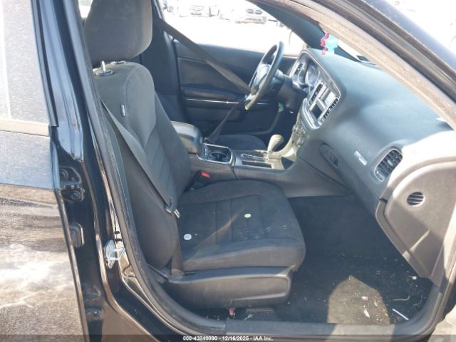 Dodge Charger Se Image 5