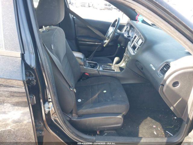 Dodge Charger Se Image 5