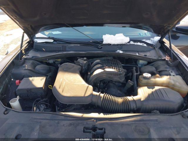 Dodge Charger Se Image 8