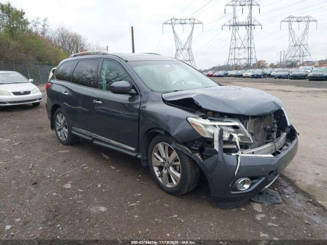  Salvage Nissan Pathfinder