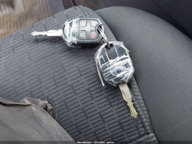 Ford Explorer Xlt Image 3